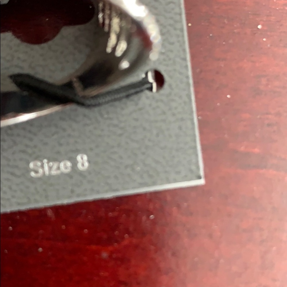 Express ring - Picture 2 of 2